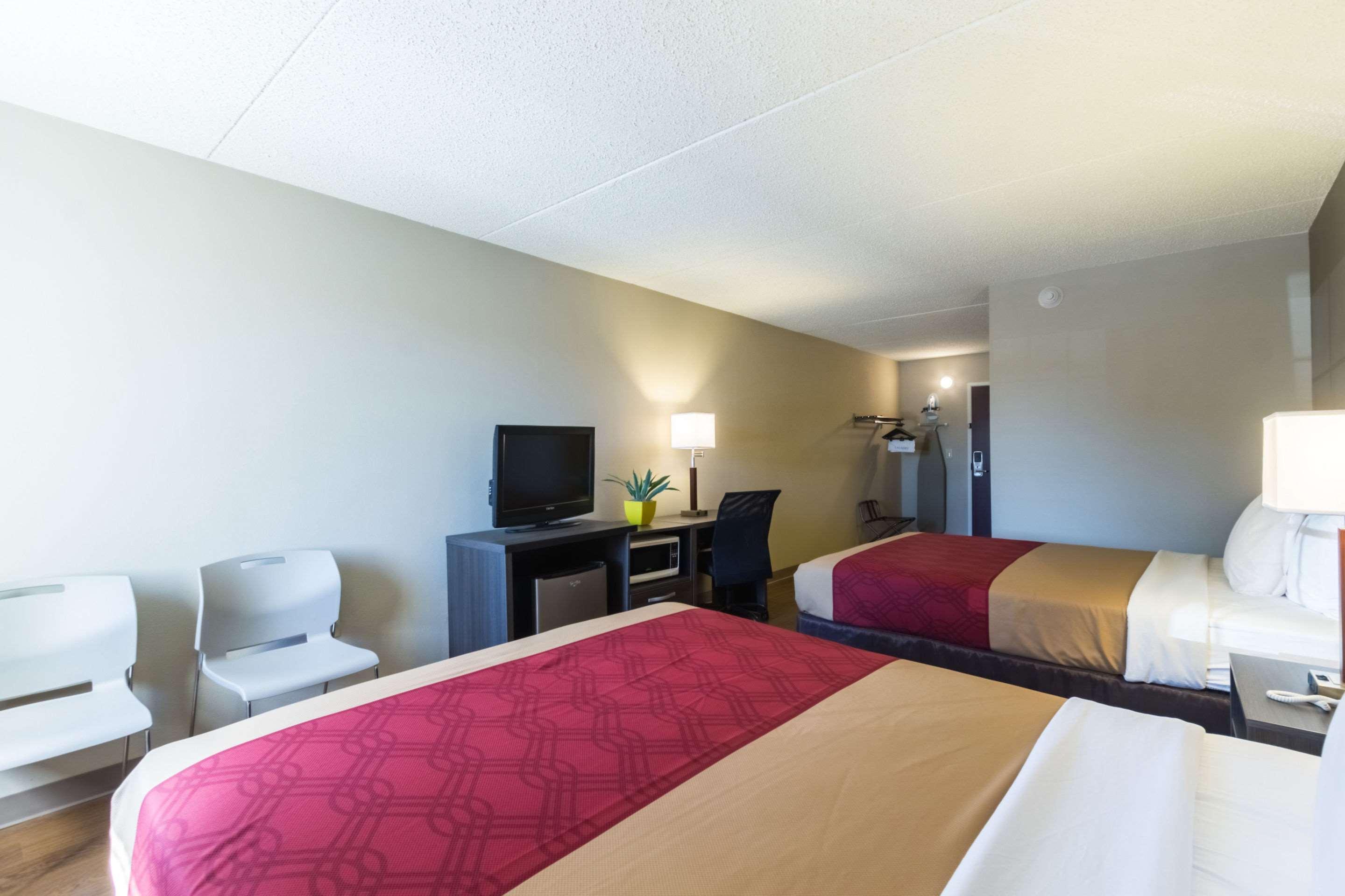 Econo Lodge Harrisburg - Southwest Of Hershey Area Exterior foto